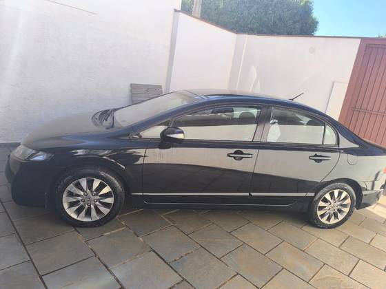 HONDA CIVIC 1.8 LXS 16V FLEX 4P MANUAL HONDA CIVIC 1.8 LXS 16V FLEX 4P MANUAL